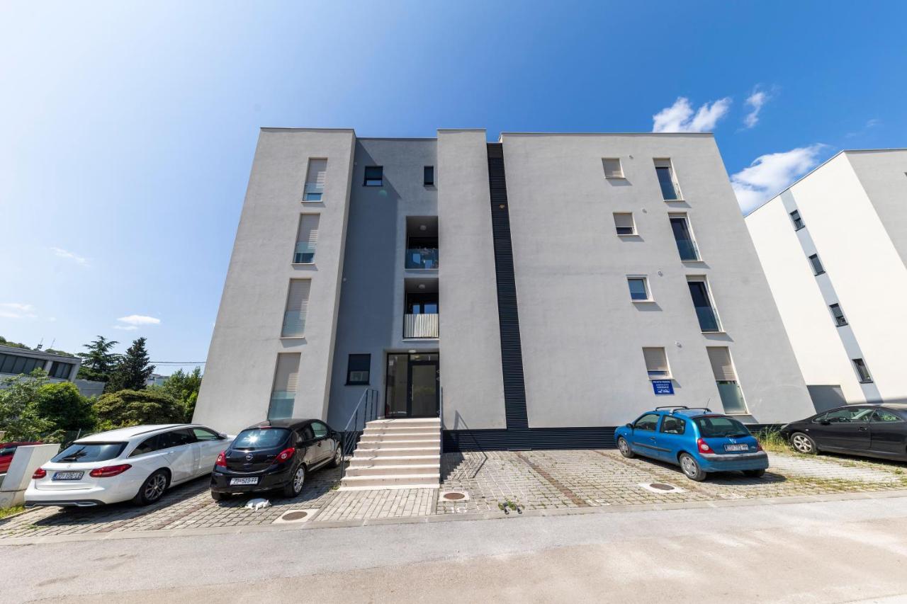 Lusea Apartment Zára Kültér fotó